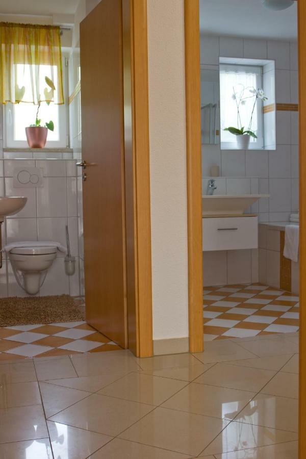 Ferienhaus Giulia In Guenzburg Ideal Fuer 2 Familien Екстер'єр фото